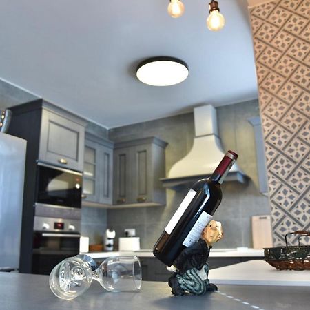 Bright & Modern 2-Bedroom, 4Th Floor Apartment In Gzira, Malta Bagian luar foto