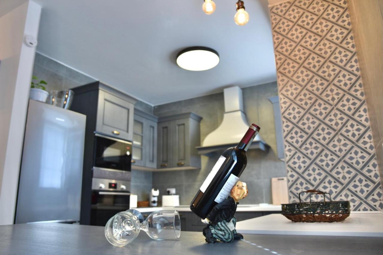 Bright & Modern 2-Bedroom, 4Th Floor Apartment In Gzira, Malta Bagian luar foto